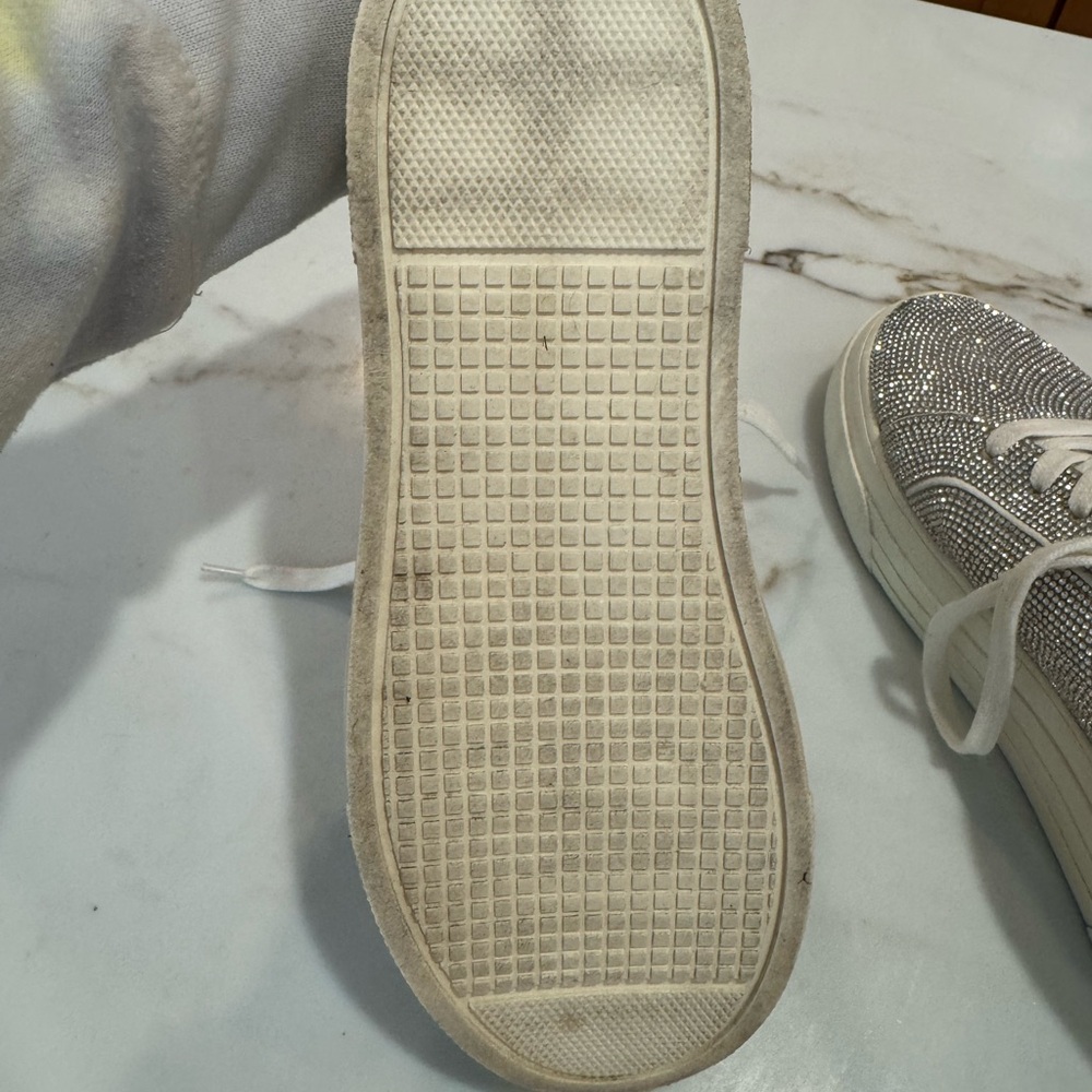 Jessica Simpson Cherello Platform Sneaker. - Picture 8 of 9